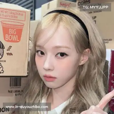 杨霓